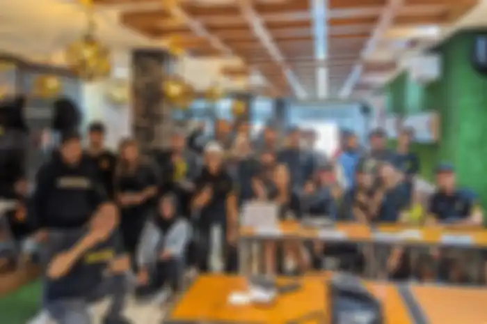 Komunitas Indonesia Lexi Club gelar Munas ke-3 di kawasan Pasar Baru, Jakarta Pusat, Minggu (2/6/2024). 