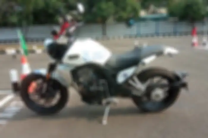 Berencana bikin SIM C1 harus tahu kemana SIM C lama nantinya, apakah tetap disimpan pemilik motor atau diambil polisi.