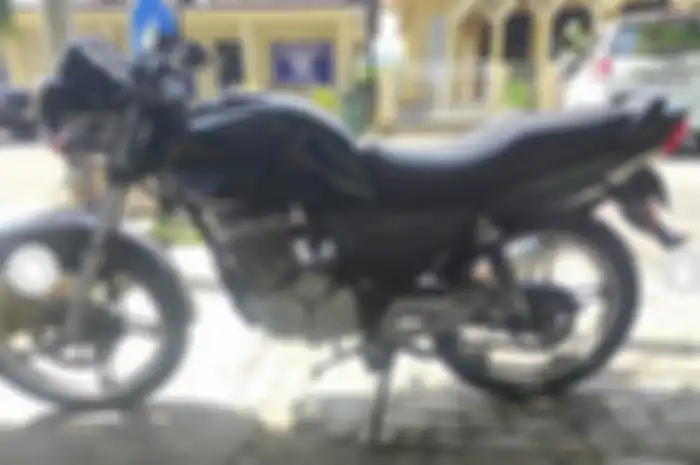 Motor murah Suzuki Thunder buka harga Rp 1 jutaan kondisi mulus, biasa dipakai pengepul bensin kuras SPBU Pertamina.