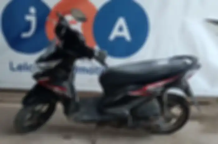 Motor murah Honda BeAT dilelang Rp 4,5 juta.