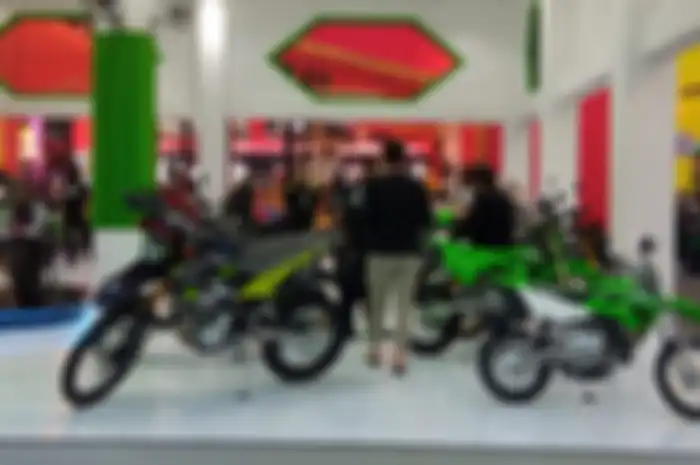 PT KMI resmi merilis varian baru Kawasaki KLX 230 dan KLX 230 SM di Pekan Raya Jakarta (PRJ), skema kredit cicilannya murah meriah.