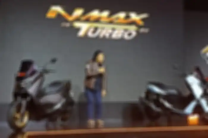 Komeng bersama Yamaha NMAX Turbo yang akan ada edisi terbatas hanya diproduksi beberapa unit