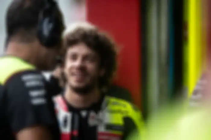 Marco Bezzecchi dibajak Aprilia untuk MotoGP 2025
