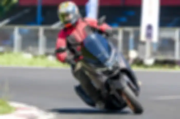 Test ride Yamaha NMAX Turbo oleh Motorplus