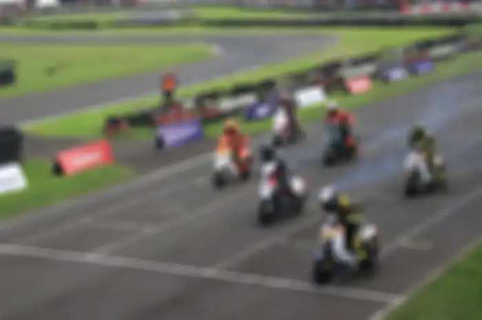 Suasana balapan di Scooter Prix 2024.