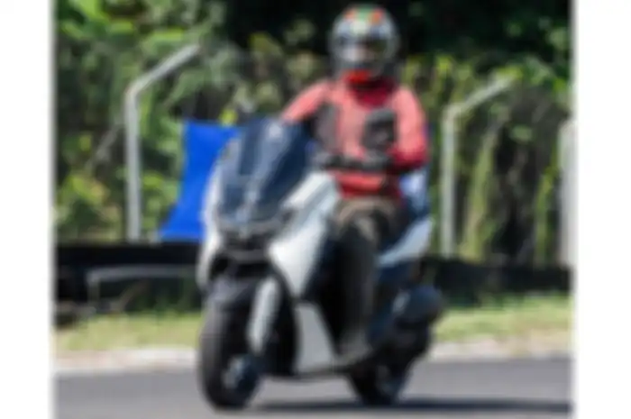 Tester Motorplus menjajal Yamaha NMAX 2024 Neo