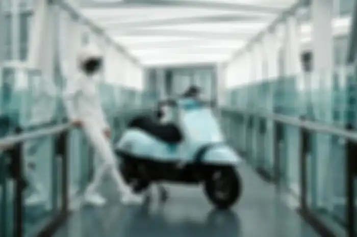 Modifikasi motor Vespa GTS pakai aksesoris Rizoma.
