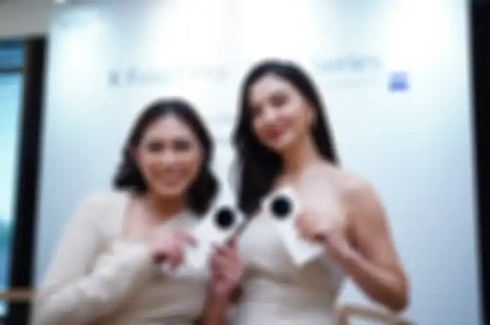 Raline Shah menyampaikan beberapa keunggulan dari perangkat vivo X Fold3 Pro