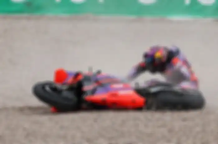 Bukti Jorge Martin sulit terima tekanan juara dunia di MotoGP karena lagi-lagi jatuh saat pimpin balapan.
