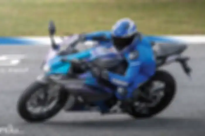 Yamaha R15 2024 pakai warna baru