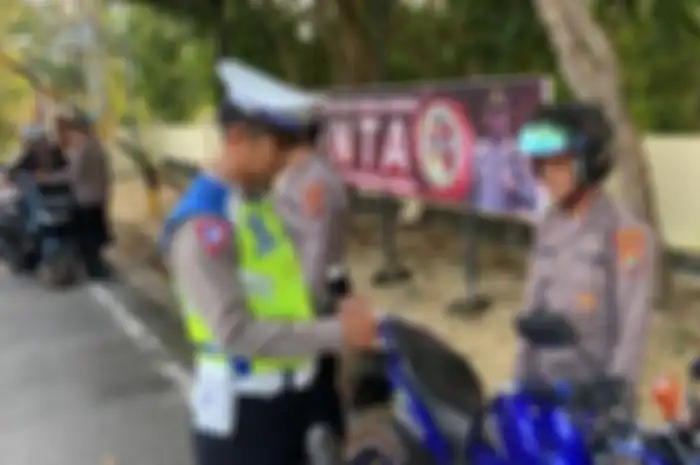 Razia motor besar-besaran digelar serempak di seluruh Indonesia.  Tidak terkecuali daerah Bangka Barat yang menggelar Operasi Patuh Menumbing 2024 di wilayahnya mulai Senin (15/7).