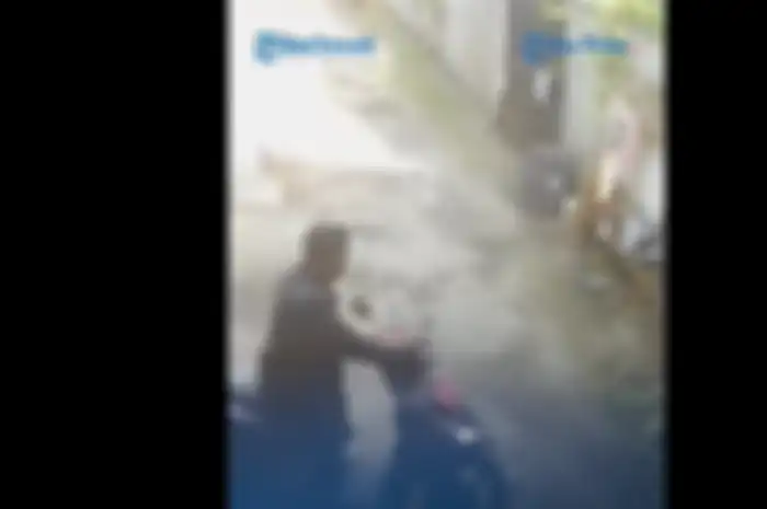  Geger Terekam Kamera CCTV ASN Curi Motor Dinas Honda Vario Milik Lurah Kejadian di Sumatera Utara