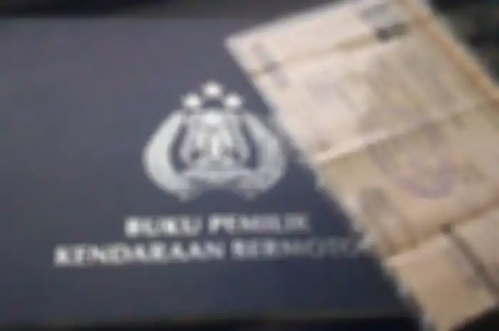 STNK dan BPKB menjadi syarat yang diperlukan untuk mengikuti pemutihan pajak kendaraan 2024 yang ada diskon dan lainnya.