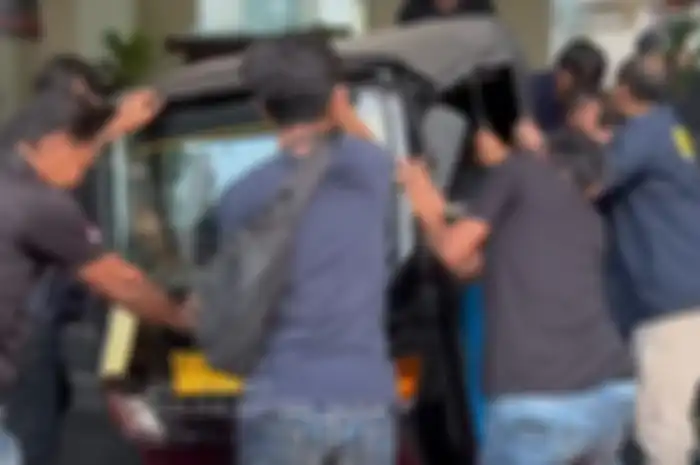 Bukan cuma motor maling spesialis bajaj banyak beroperasi di Jakarta cuma butuh 2 menit buat beraksi.