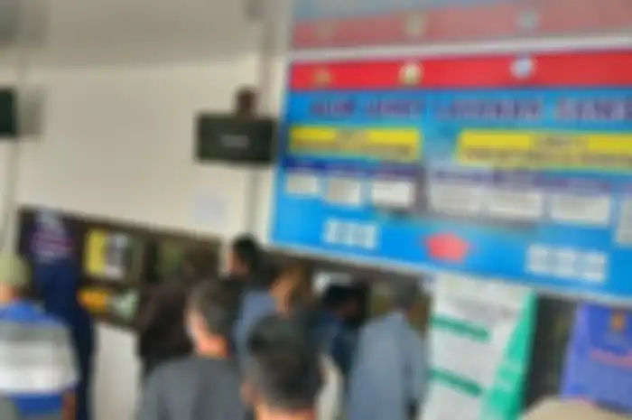 Kantor Samsat Lambaro, Kecamatan Ingin Jaya, Kabupaten Aceh Besar jadi lokasi program pemutihan pajak kendaraan bermotor di Aceh.