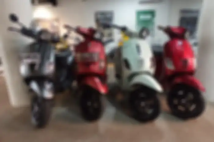 Vespa S jadi pilihan Vespa matic bekas murah di Vescooter Kemang, Jakarta Selatan.