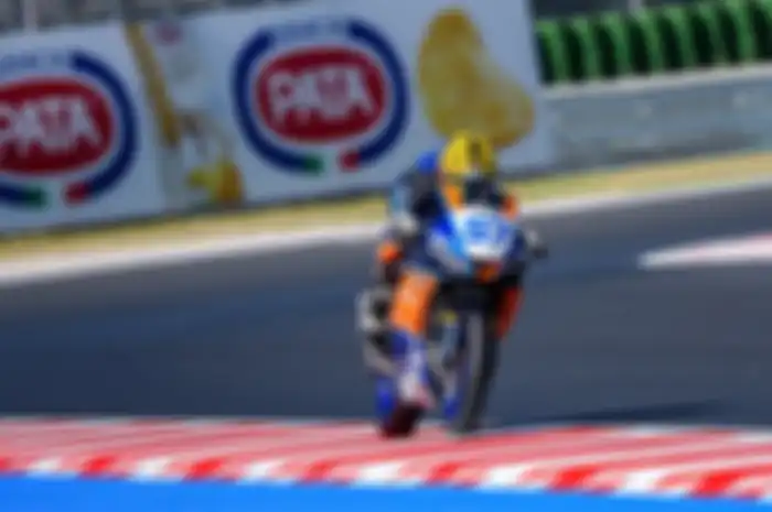 Pembalap Indoesia Aldi Satya Mahendra di kejuaraan balap WorldSSP300.
