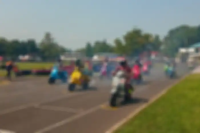 Road race Vespa Scooter Prix di Sirkuit Sentul Karting Bogor, Minggu (11/8/2024). 