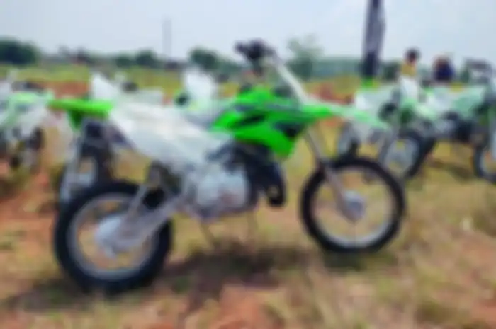 Kawasaki KLX110R motor trail mini yang laris