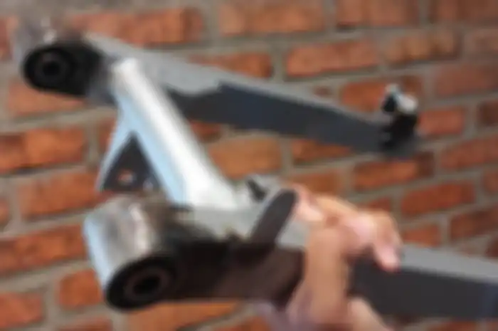 Swing arm Kawasaki Kaze masih jadi favorit buat modifikasi Herex