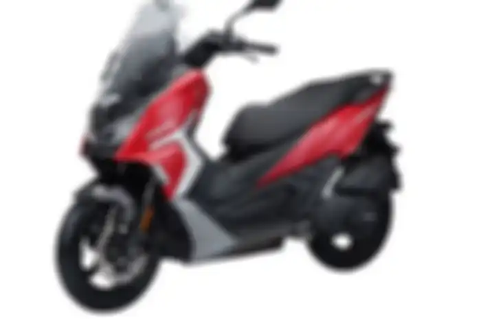 Yamaha NMAX dan Honda PCX hormat muncul skutik WMoto RT1