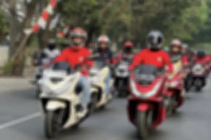 Salah satu cara bikers Honda sambut Hari Kemerdekaan, yaitu turing kebersamaan.