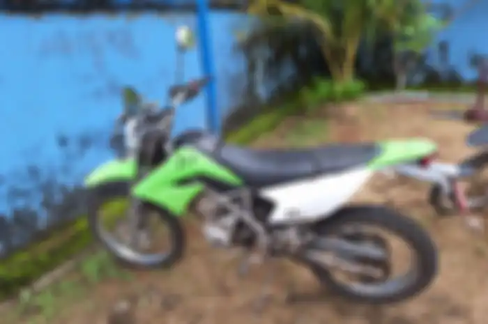 Kawasaki KLX 150 jadi motor murah dilelang di Kabupaten  Melawi, Kalimantan Barat. 