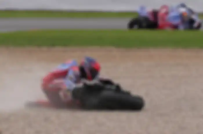 Momen Marc Marquez terjatuh di MotoGP 2024, dapat julukan raja crash.
