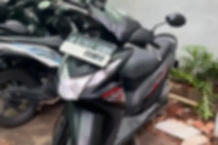 Motor murah Honda BeAT 2015 akan dilelang KPKNL Jakarta IV (Kebayoran Lama) buka harga Rp 6 juta.