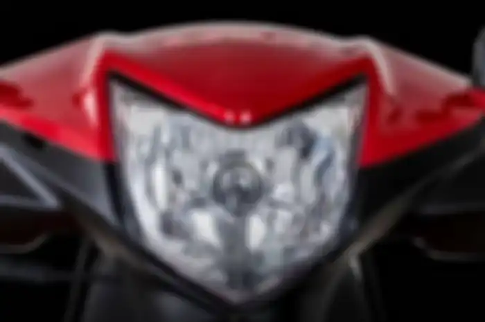 Tampilan headlamp alias lampu depan motor baru 2025 penantang Honda Revo yang harganya lebih murah.