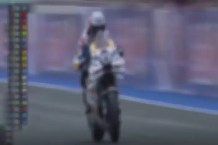 Marc Marquez membuat Pecco Bagnaia malu di MotoGP San Marino 2024.