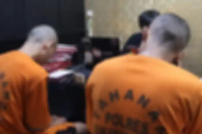 WAB dan AC, dua debt collector gadungan ditangkap Satuan Reserse Kriminal Polres Sukabumi Kota.