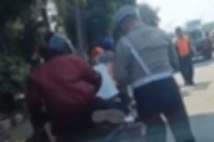 Ramai Oknum Polisi Terima Salam Tempel dari Pemotor di Jalan TB Simatupang Begini Endingnya 