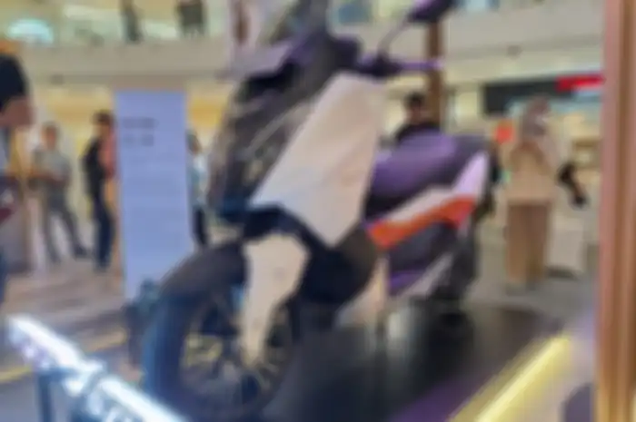 Motor listrik Polytron Fox 500 dilengkapi fitur yang bisa regenerative braking sehingga bisa ngecas sendiri