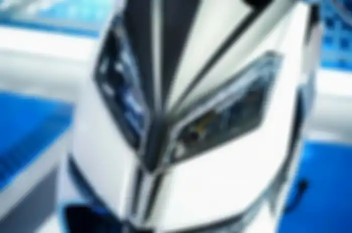 Tampang depan motor baru penantang Honda Vario 125, Lifan Greyhound GRH125 2024.