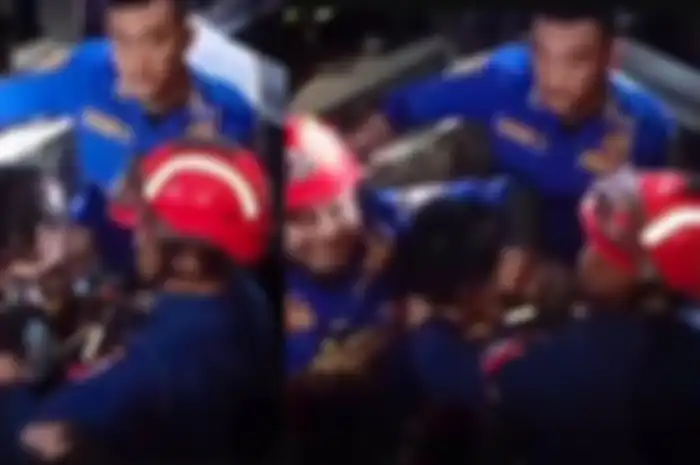 Begal handphone ditabrak ojol wanita sampai masuk gorong-gorong