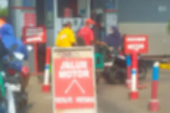 Ojek online (ojol) tidak dapat jatah BBM subsidi, Menteri ESDM Bahlil Lahadalia mengaku kendaraan jenis ini yang lebih berhak.