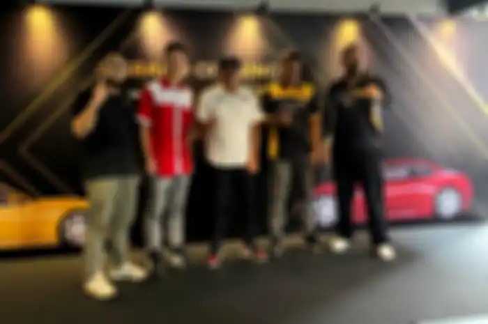 Kolaborasi Black Stone Auto Garage dan Pro Xtreme PPF hadirkan perawatan cat dan bodi motor