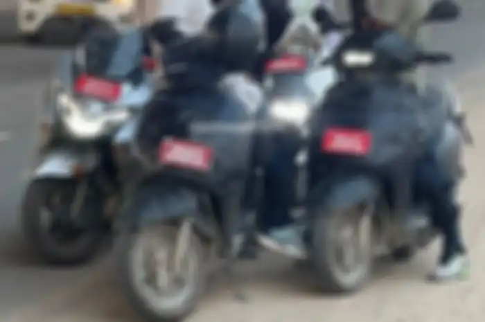 Spyshot motor baru Suzuki sedang tes jalan di India.