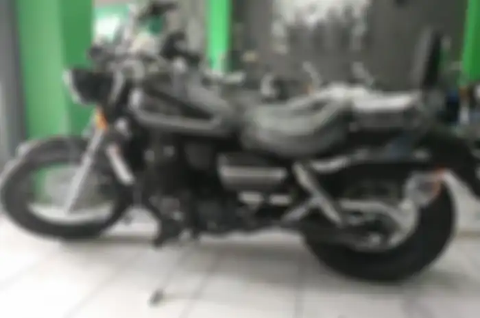 Tampilan motor baru gaya Harley-Davidson dari Benelli versi injeksi.