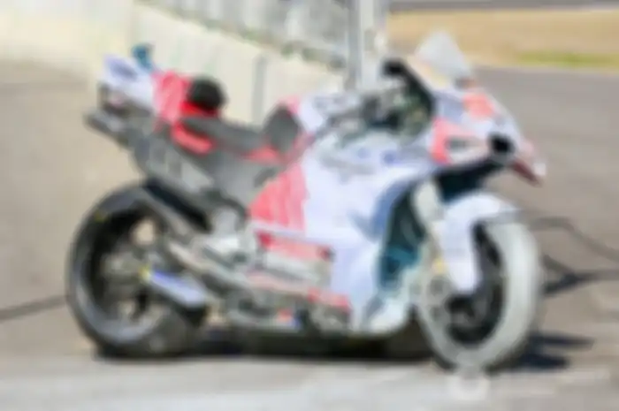 Tentu penasaran berapa kira-kira kerugian dari tim Gresini akibat terbakarnya Ducati milik Marc Marquez ini?  