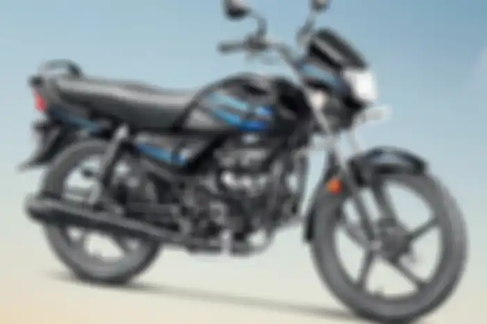 Hero HF Deluxe varian motor baru harga murah yang dijual di India.