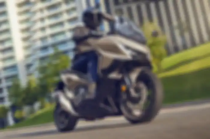 Honda Forza 750 2025 punya fitur moge supersport