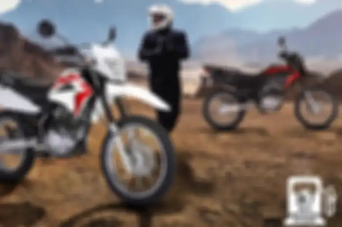 XR 150L saudara Honda CRF 150 dijual Rp 26 jutaan punya konsumsi bensin lebih irit dibanding Kawasaki KLX 150. 