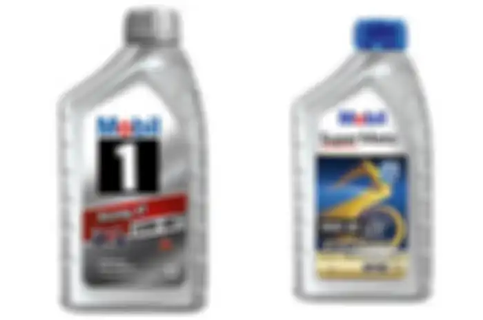 Contoh oli motor dari Mobil.