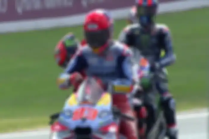 Penyebab Marc Marquez lepas lapisan kaca helm di MotoGP Australia 2024 adalah seekor binatang.