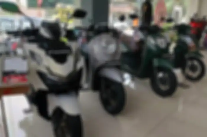 Foto ilustrasi motor baru Honda di dealer.