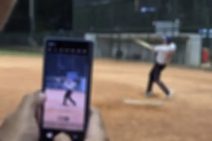 Samsung Galaxy Z Fold6 dilengkapi dengan fitur Instant Slow-Mo