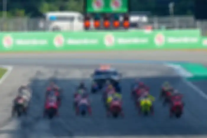 Proses start balap Sprint MotoGP Thailand 2024 di Sirkuit Buriram, Sabtu (26/10/2024).