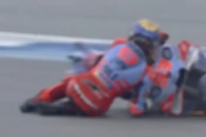 Jatuh di MotoGP Thailand Saat Berburu Kemenangan Marc Marquez Akui Dirinya Kurang Cerdas 